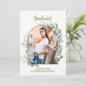 Uitnodiging voor een groen Afstuderen met foto (Staand voorkant)