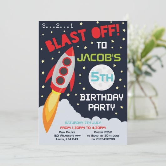 Uitnodiging voor een verjaardagsfeestje met een ru (Staand voorkant)