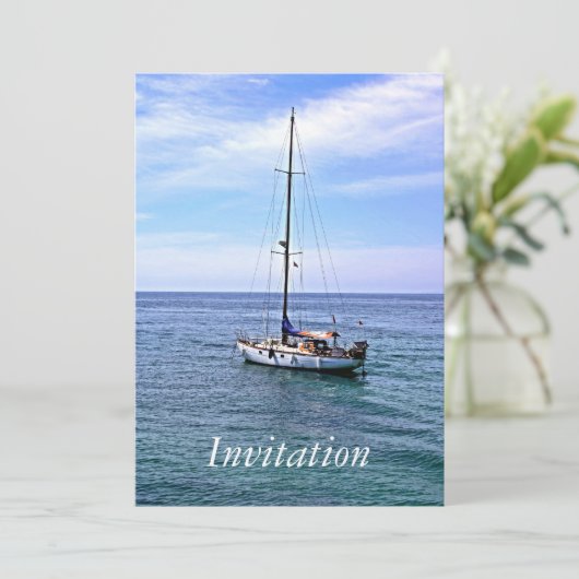 Uitnodiging voor een zeilboot (Staand voorkant)