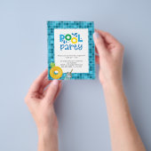 Uitnodiging voor een zwembadfeest met blauw water  flyer (Hand)