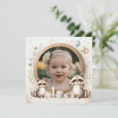 Uitnodiging voor eerste verjaardag  Wasbeerlijst m (Staand voorkant)