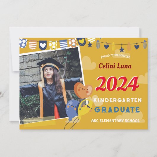 Uitnodiging voor eindexamen kleuterschool met foto (Voorkant)