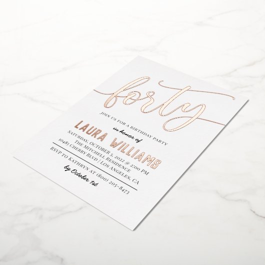 Uitnodiging voor Folie van Word-verjaardag in het  (Gedraaid)