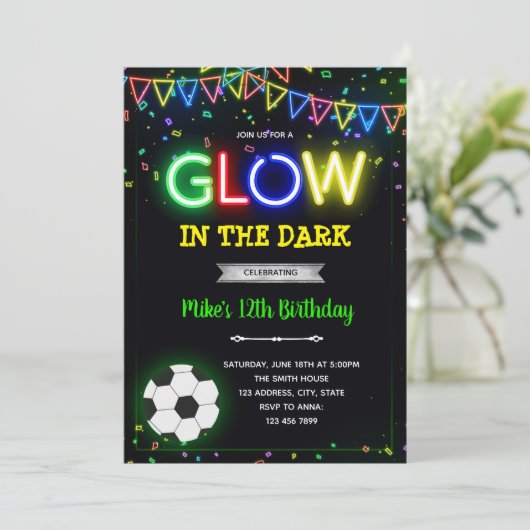 Uitnodiging voor football met gloedvoetbal (Staand voorkant)