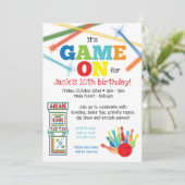 Uitnodiging voor Game On Arcade Bowling-feestje (Staand voorkant)