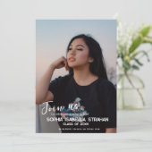 Uitnodiging voor gepersonaliseerde fotoafstudeerfe (Staand voorkant)