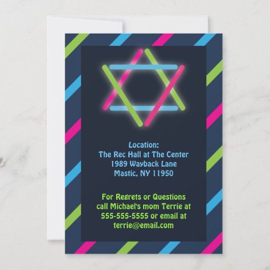 Uitnodiging voor gloed in de donkere balk en bat M (Achterkant)