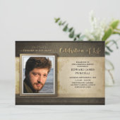 Uitnodiging voor gouden bruine fotogedenkdienst (Staand voorkant)