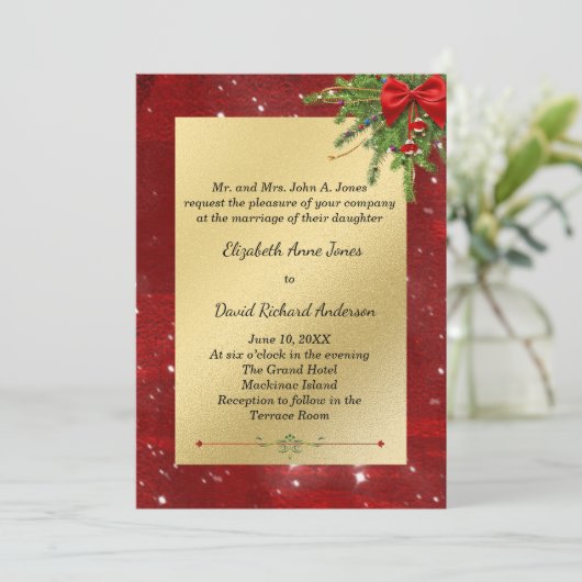 Uitnodiging voor gouden en rode kerstbruiloft (Staand voorkant)