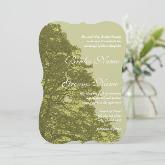 Uitnodiging voor groene boombruiloft (Staand voorkant)
