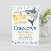 Uitnodiging voor haaien, verjaardagsfeestje bij zw (Staand voorkant)