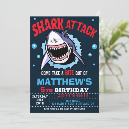 Uitnodiging voor haaienverjaardag (Staand voorkant)