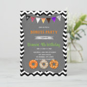 Uitnodiging voor Halloween-donutfeest (Staand voorkant)