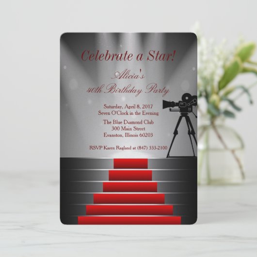 uitnodiging voor het verjaardagscentrum van rode t (Staand voorkant)