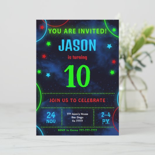 Uitnodiging voor jongen (Staand voorkant)