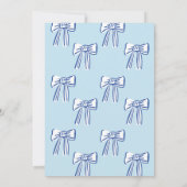 Uitnodiging voor jongens met strik, blauw handgete (Achterkant)