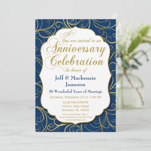 Uitnodiging voor jubileum in navyblauw met gouden (Staand voorkant)