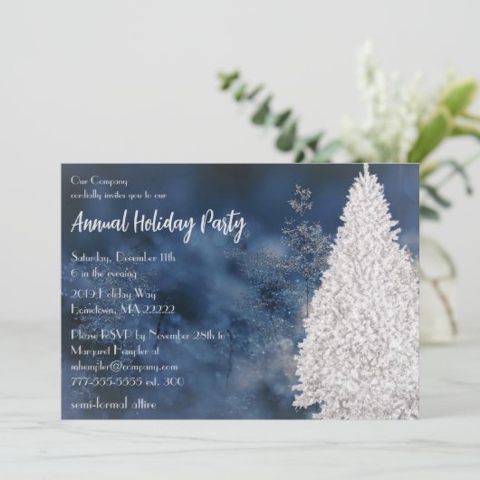 Uitnodiging voor kerstfeestdagen met sneeuwdekking (Staand voorkant)