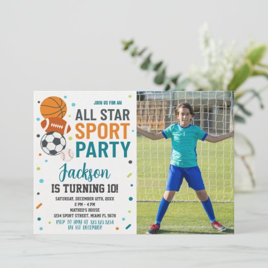 Uitnodiging voor moderne sportverjaardagen (Staand voorkant)