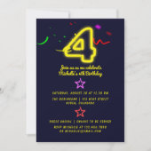 Uitnodiging voor neon vierde verjaardagsfeestje (Voorkant)