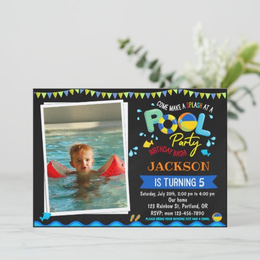 Uitnodiging voor poolverjaardagsfeestjes (Staand voorkant)