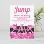 Uitnodiging voor Roze Meisjes Trampoline Park Fees (Staand voorkant)