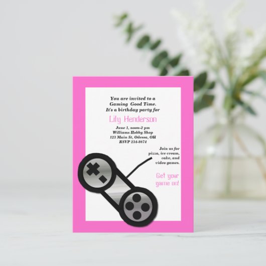 Uitnodiging voor roze videogame-partij (Staand voorkant)