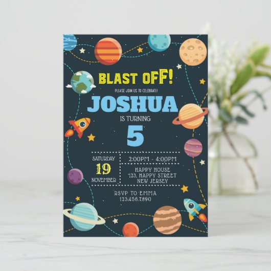 Uitnodiging voor 'Space Birthday'. Uitnodiging bui (Staand voorkant)