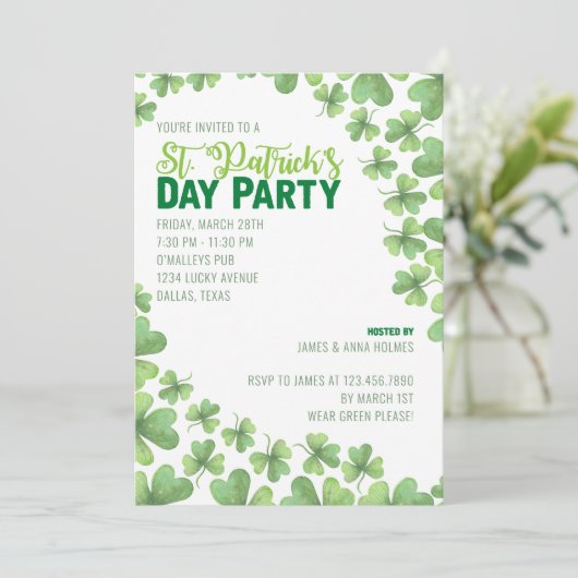 Uitnodiging voor St. Patrick's Day Shamrocks Feest (Staand voorkant)
