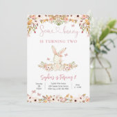 Uitnodiging voor tweede verjaardag van Bunny Flora (Staand voorkant)