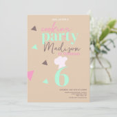 Uitnodiging voor verjaardagsfeest met confetti voo (Staand voorkant)