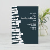 Uitnodiging voor verjaardagsfeest met pianotoetsen (Staand voorkant)