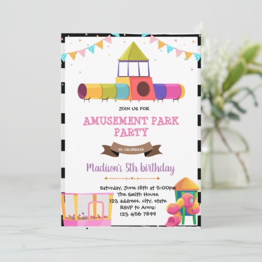 Uitnodiging voor verjaardagsfeest op meisjesspeelp (Staand voorkant)