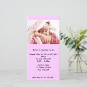 Uitnodiging voor verjaardagsfeest voor meisjes (Staand voorkant)