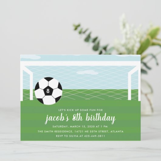 Uitnodiging voor verjaardagsfeestje bij Voetbal (Staand voorkant)