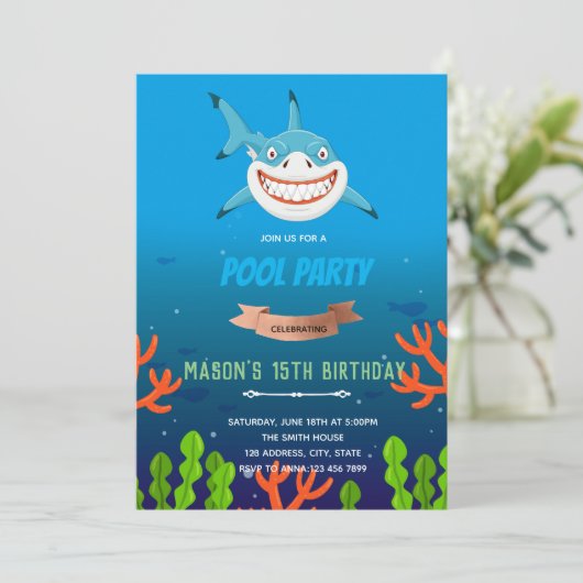 Uitnodiging voor verjaardagsfeestje met haai-thema (Staand voorkant)