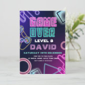 Uitnodiging voor verjaardagsfeestje videospel | Le (Staand voorkant)