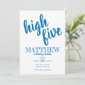Uitnodiging voor vijfde verjaardag High Five Blauw (Staand voorkant)