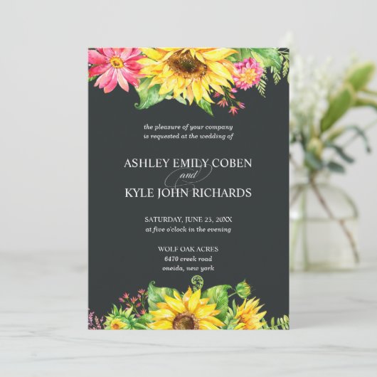 Uitnodiging voor zonnebloembruiloft met donkere ac (Staand voorkant)