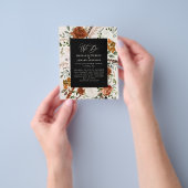 Uitnodiging voor zwarte botanische bruiloft flyer (Hand)