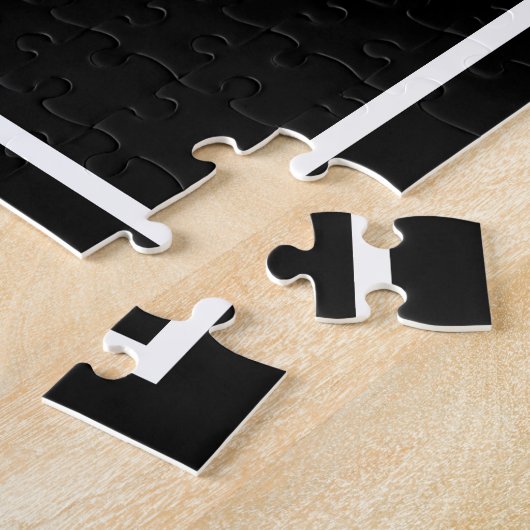 Uitnodiging voor zwarte en witte drift-bruiloft legpuzzel (Zijkant)