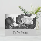 Uitnodiging voor zwarte en witte rozen (Staand voorkant)