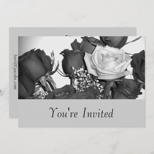 Uitnodiging voor zwarte en witte rozen (Voorkant / Achterkant)