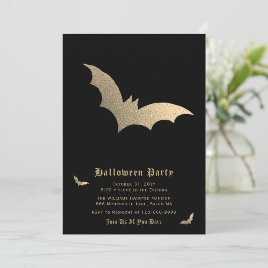 Uitnodiging voor Zwarte Goud Vleermuis Halloweenfe (Staand voorkant)