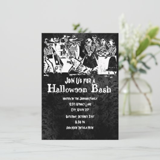 Uitnodigingen Skeleton Halloween Party (Staand voorkant)