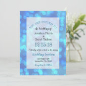 Uitnodigingen voor blauwe Bokeh Wedding (Staand voorkant)