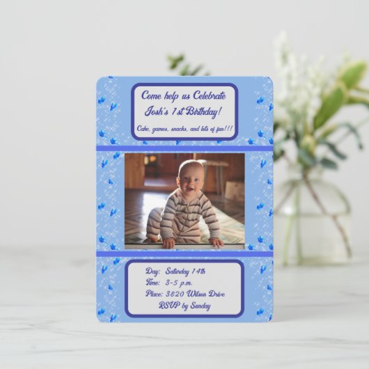 Uitnodigingen voor de verjaardag van de baby (Staand voorkant)