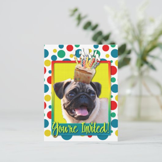Uitnodigingscupcake - Pug Uitnodiging Briefkaart (Staand voorkant)