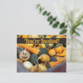 Uitnodigingskaart voor oogstfeest met lachende kal uitnodiging briefkaart (Staand voorkant)