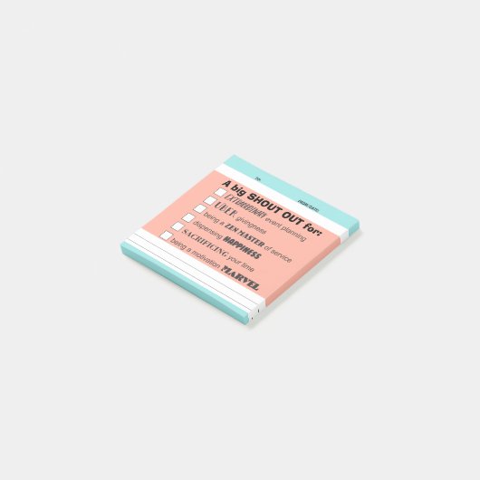 Uitroep erkenning werknemers na toekenning post-it® notes (Schuin)